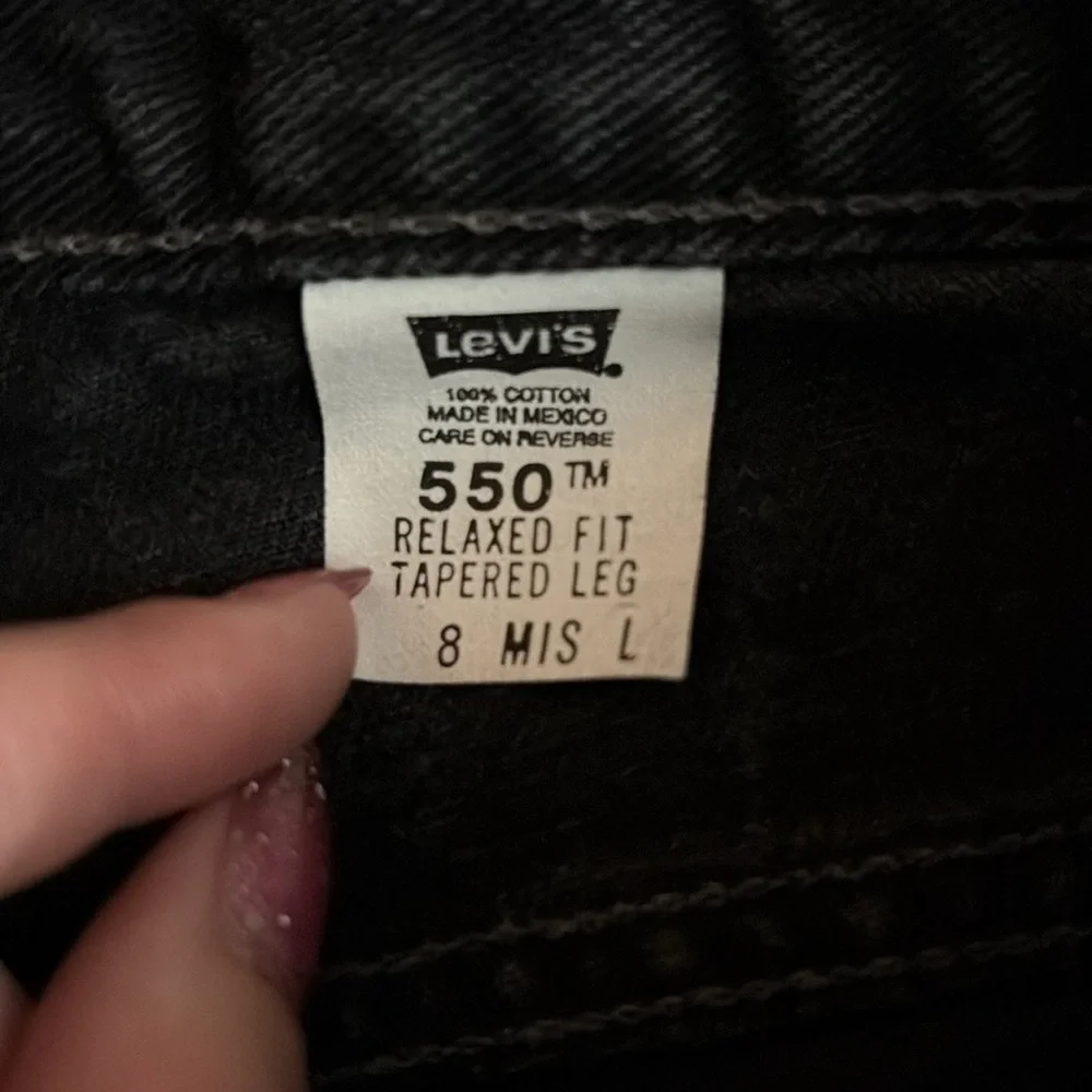 Vintage Ladies Black Levi’s 550’s Jeans